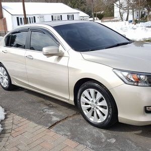 Meet your Posher, Santos